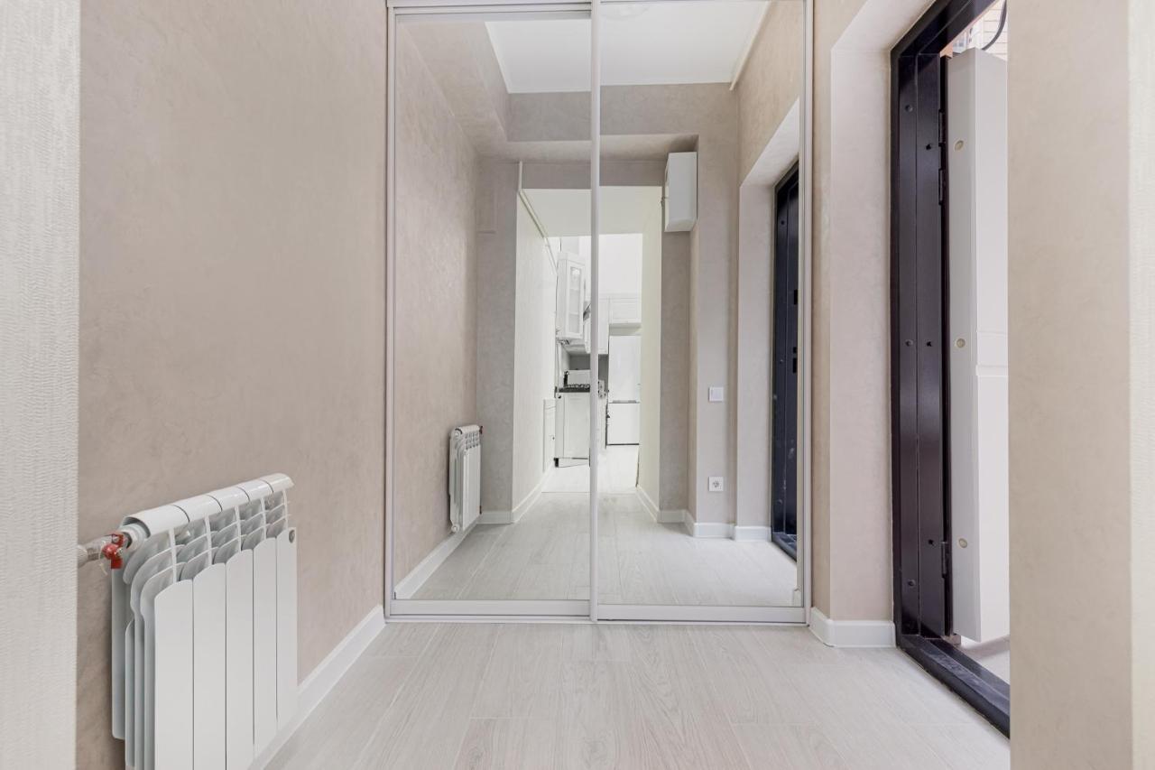 Vorontsov Lane Cozy Apartment Odessa Exterior photo