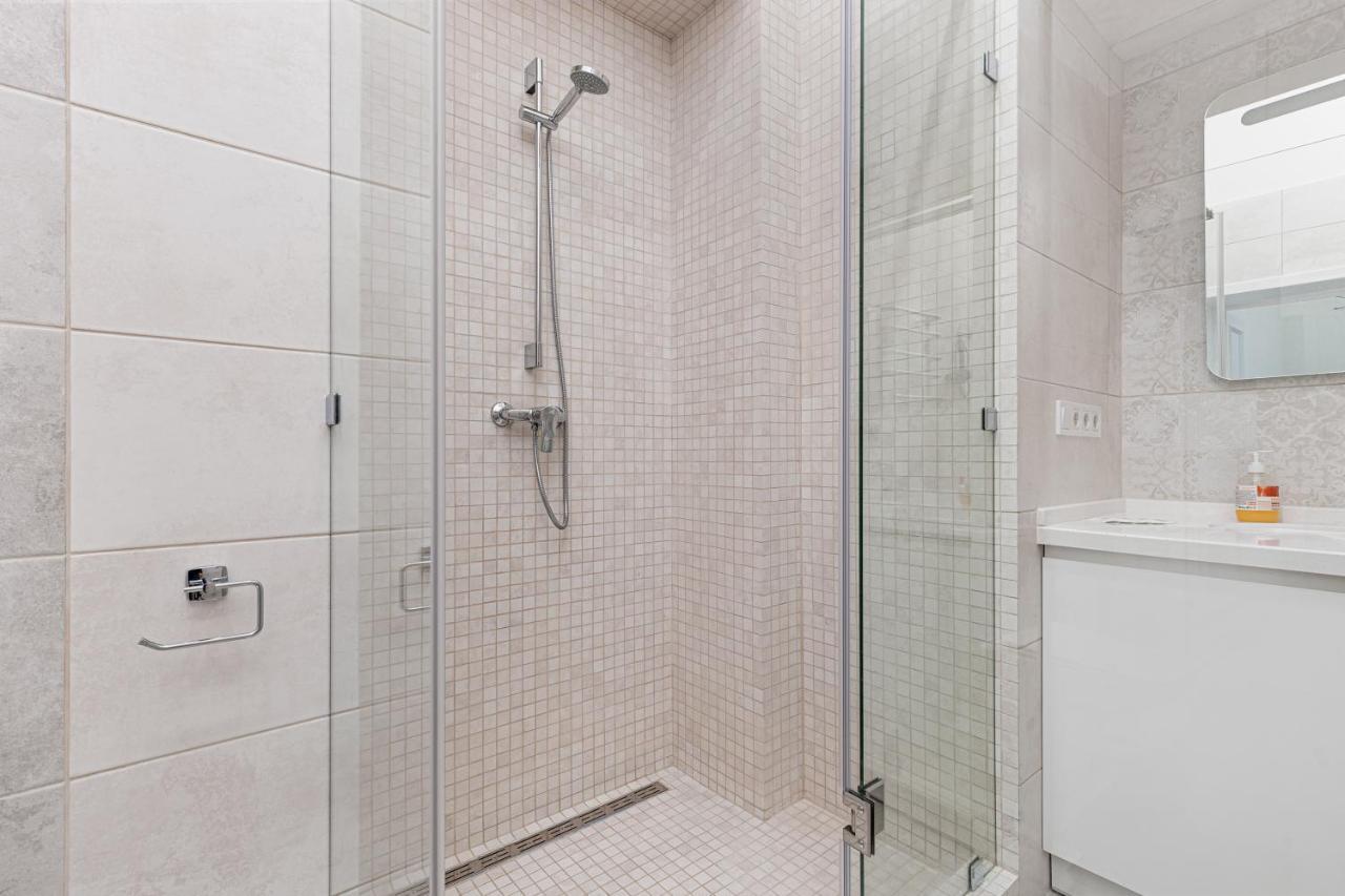 Vorontsov Lane Cozy Apartment Odessa Exterior photo