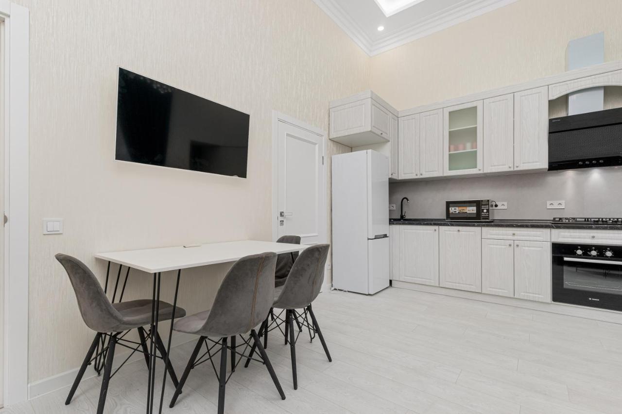 Vorontsov Lane Cozy Apartment Odessa Exterior photo